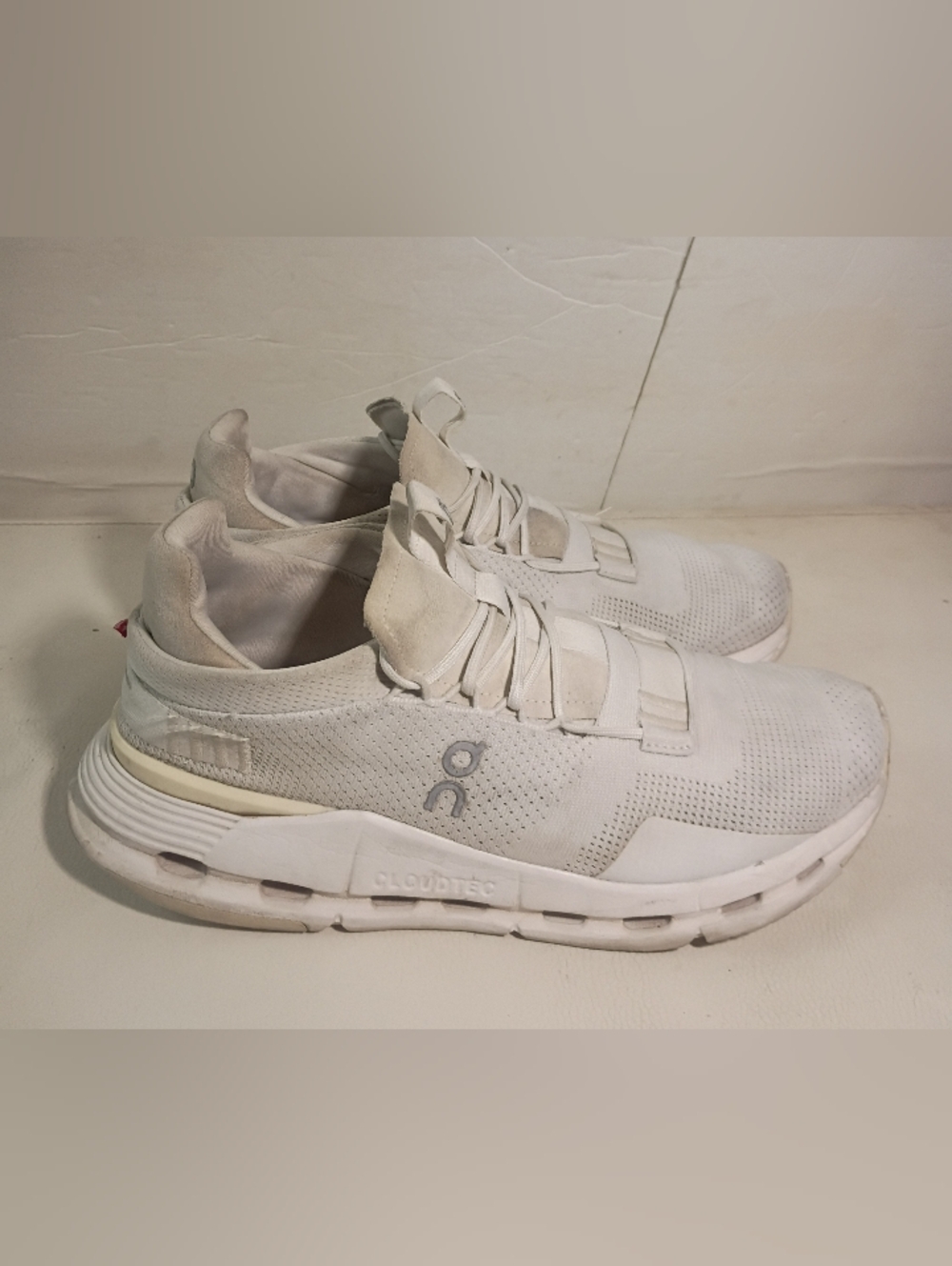 HOT DEAL! Womens Size 9.5 On Running Cloudnova 'Undyed White' 26.98225